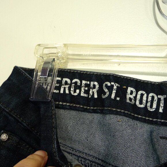 DKNY MERCER ST. BOOT CUT JEAN SIZE 2 - Picture 5 of 7